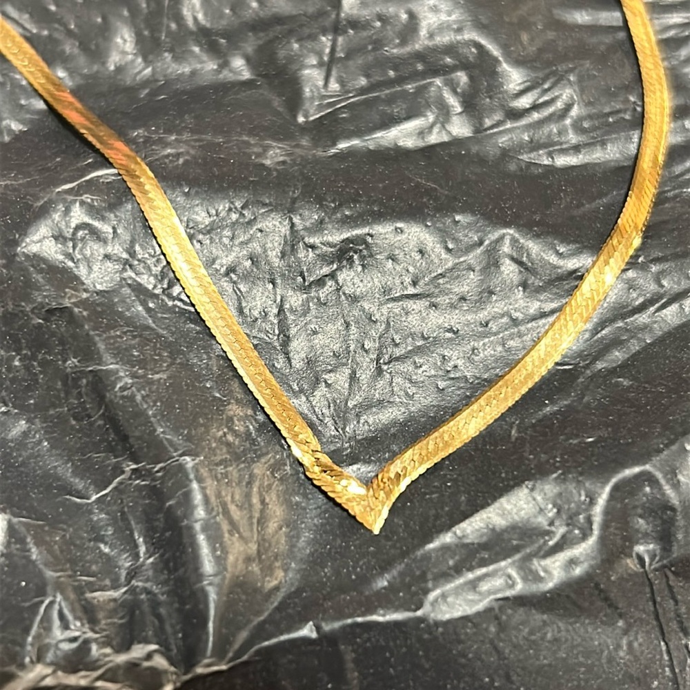 Dainty 14k Gold V-Shaped Necklace